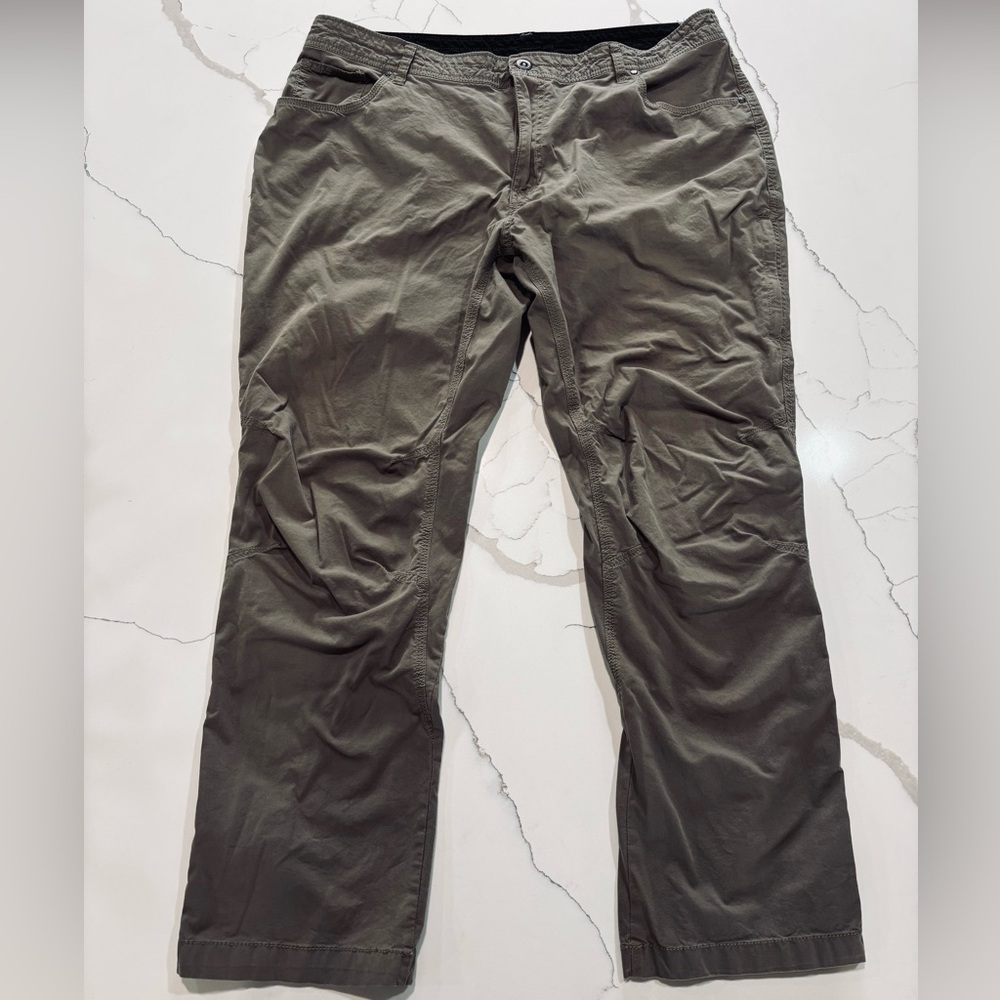 Swiss Tech dark khaki pants extra pockets men’s size 38/32